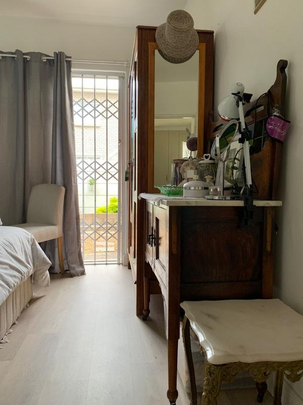 1 Bedroom Property for Sale in Table View Western Cape